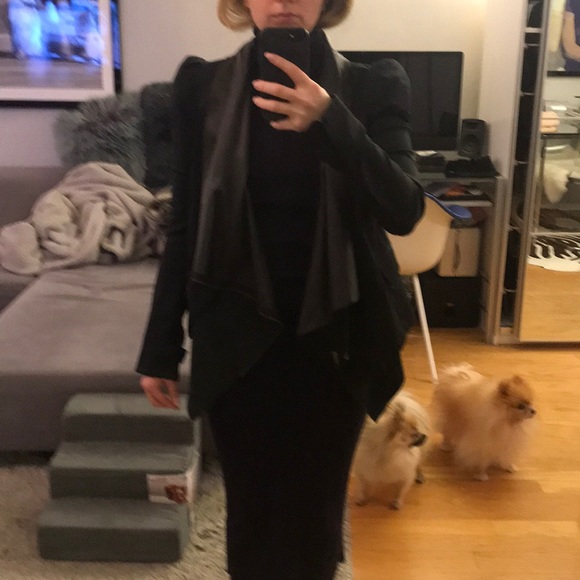 EliZabeth & James Shoulder Pad Jacket - Picture 7 of 8